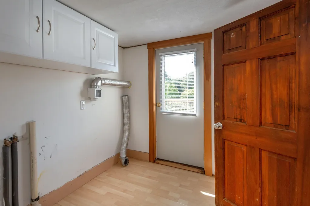 335 Bath Road Wiscasset ME 04578