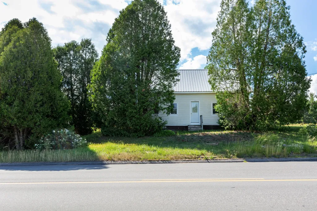 335 Bath Road Wiscasset ME 04578