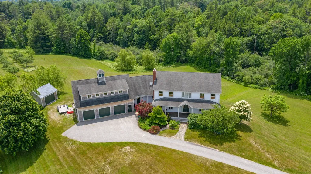 26 Strawberry Ridge Lane Cumberland ME 04021