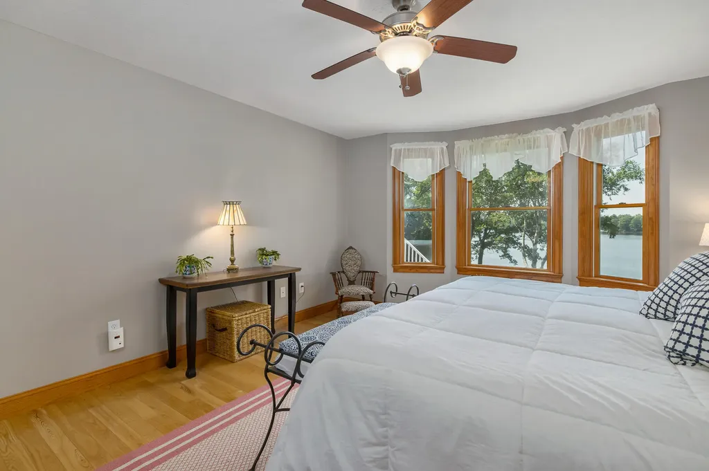 24 Whippoorwill Lane Kittery ME 03904