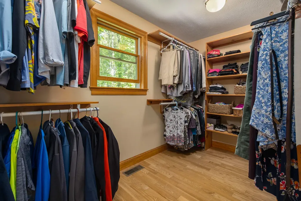 24 Whippoorwill Lane Kittery ME 03904
