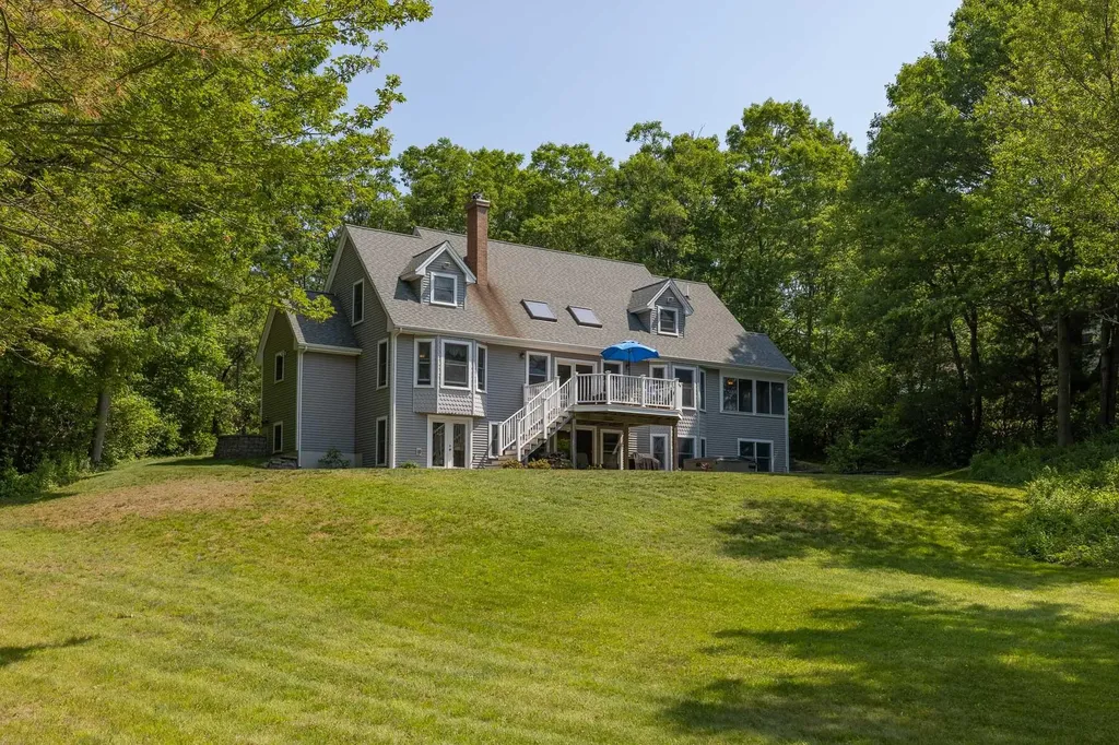 24 Whippoorwill Lane Kittery ME 03904