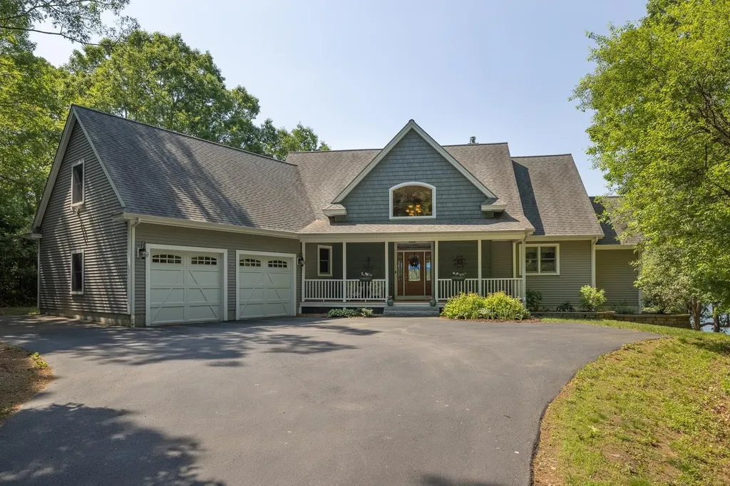 24 Whippoorwill Lane Kittery ME 03904