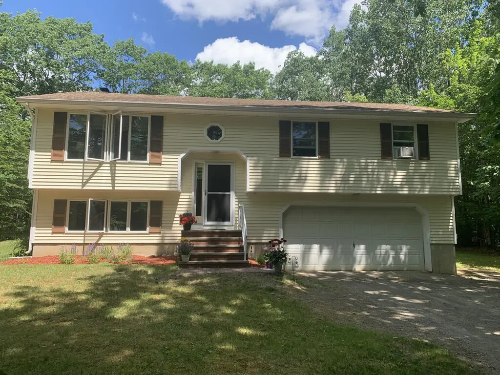 83 Smith Road Hermon ME 04401