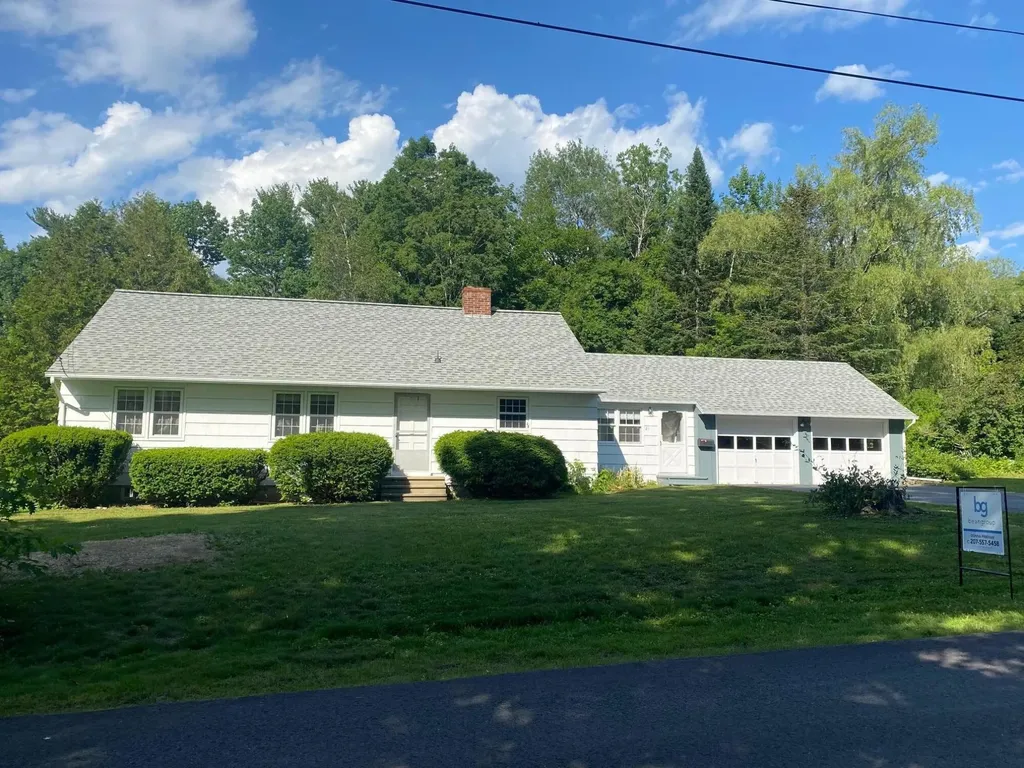 21 Fairview Street Gardiner ME 04345