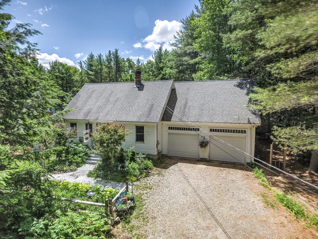 37 Westridge Road New Gloucester ME 04260