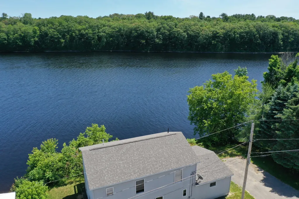 26 Water Street Fairfield ME 04937