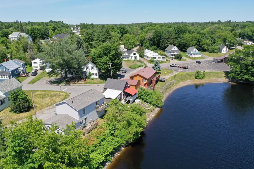 26 Water Street Fairfield ME 04937