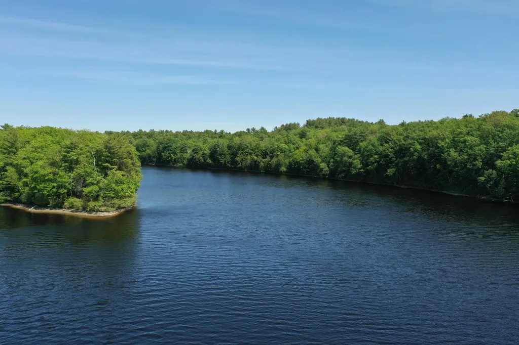 26 Water Street Fairfield ME 04937