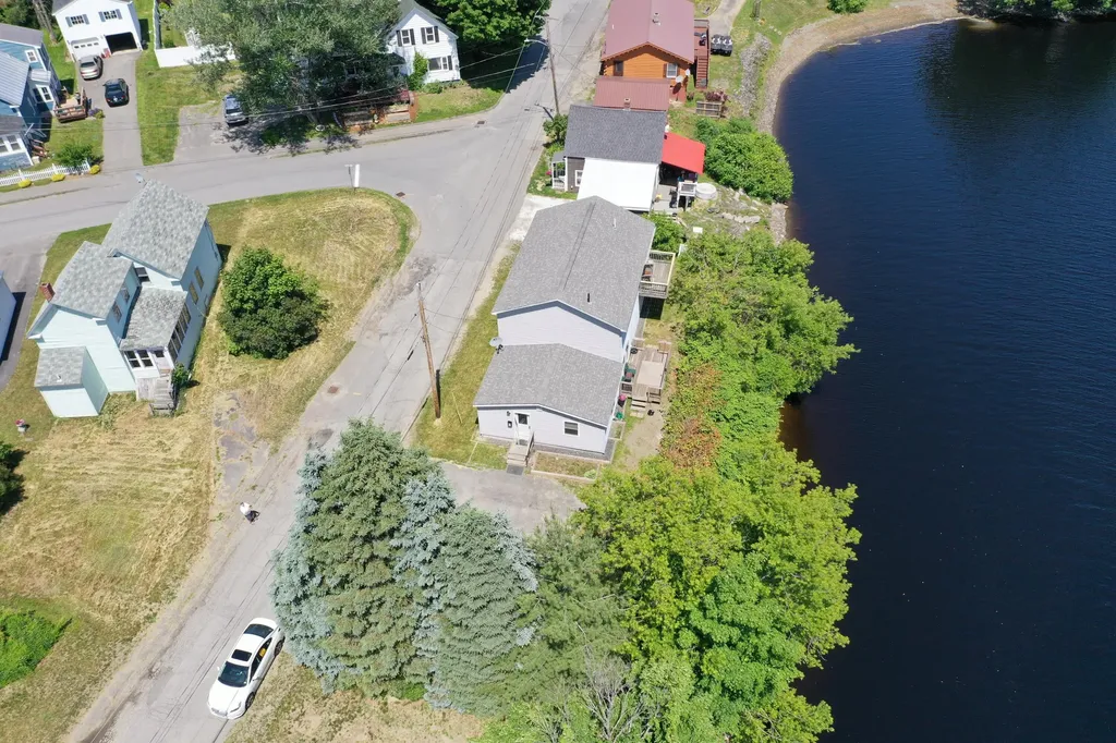 26 Water Street Fairfield ME 04937