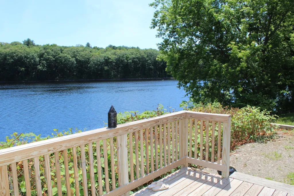 26 Water Street Fairfield ME 04937