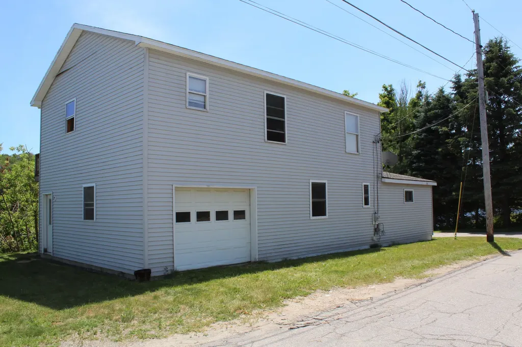 26 Water Street Fairfield ME 04937