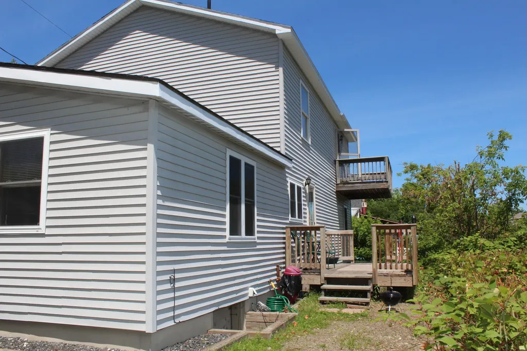 26 Water Street Fairfield ME 04937