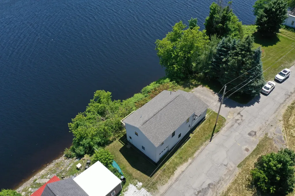 26 Water Street Fairfield ME 04937