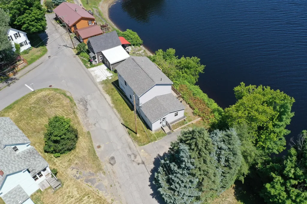 26 Water Street Fairfield ME 04937