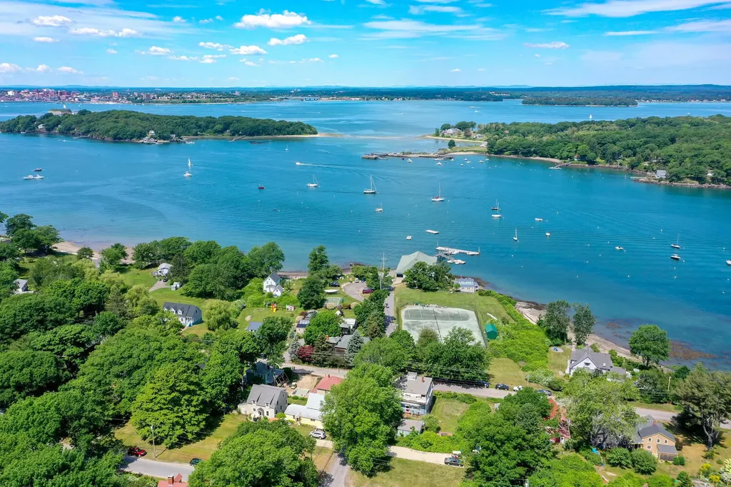 525 Island Avenue Portland ME 04108