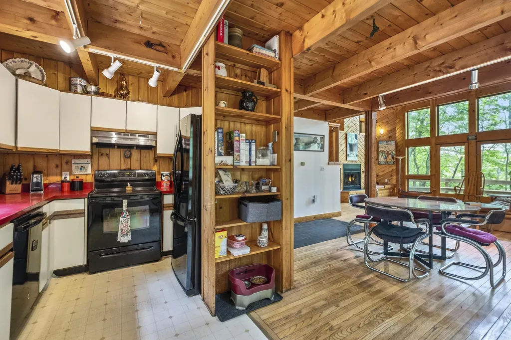 41 High Street Rockport ME 04856