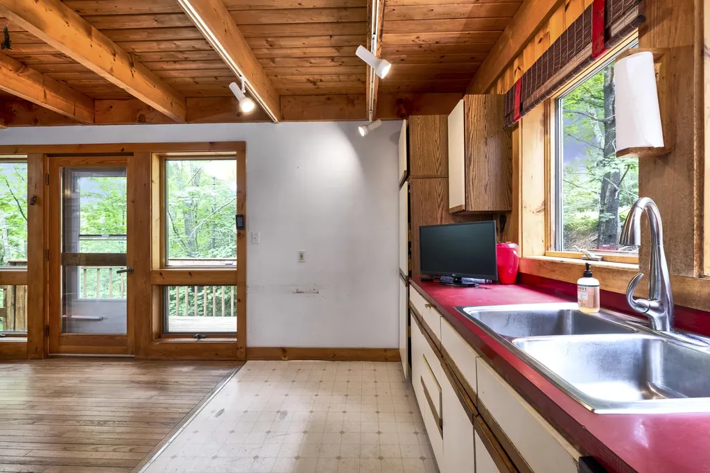 41 High Street Rockport ME 04856