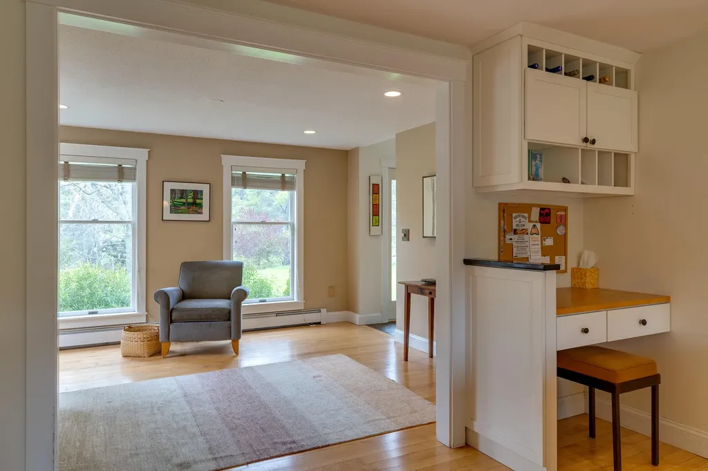 227 Ledge Road Yarmouth ME 04096