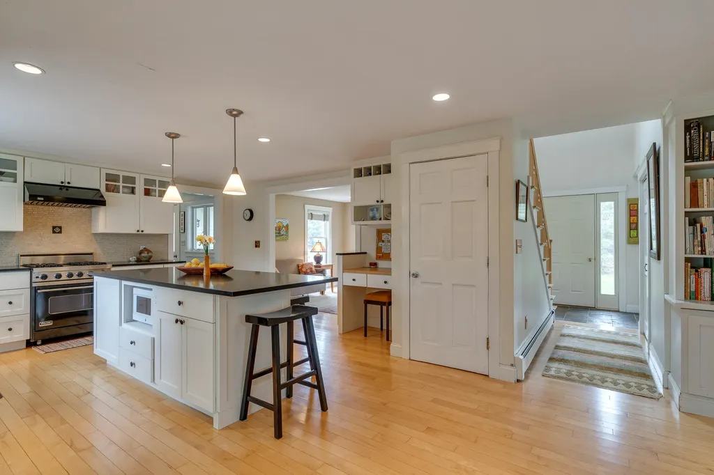 227 Ledge Road Yarmouth ME 04096