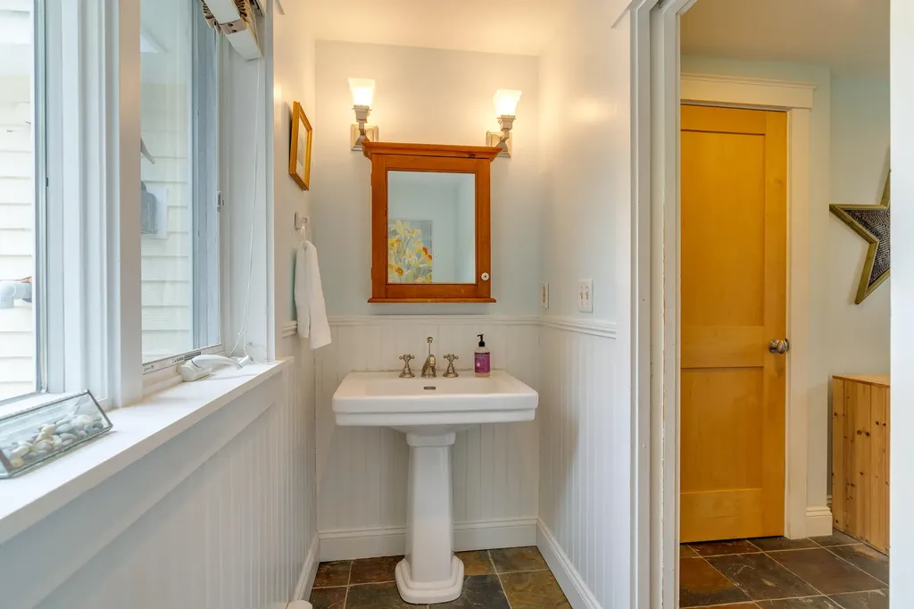227 Ledge Road Yarmouth ME 04096