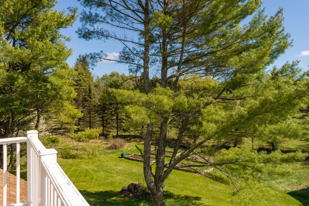 227 Ledge Road Yarmouth ME 04096