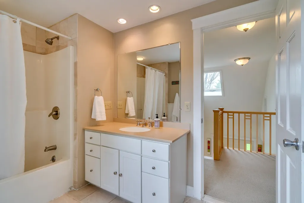 227 Ledge Road Yarmouth ME 04096