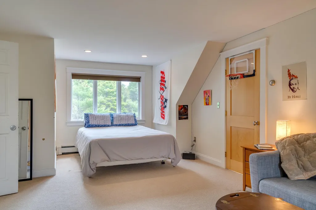 227 Ledge Road Yarmouth ME 04096