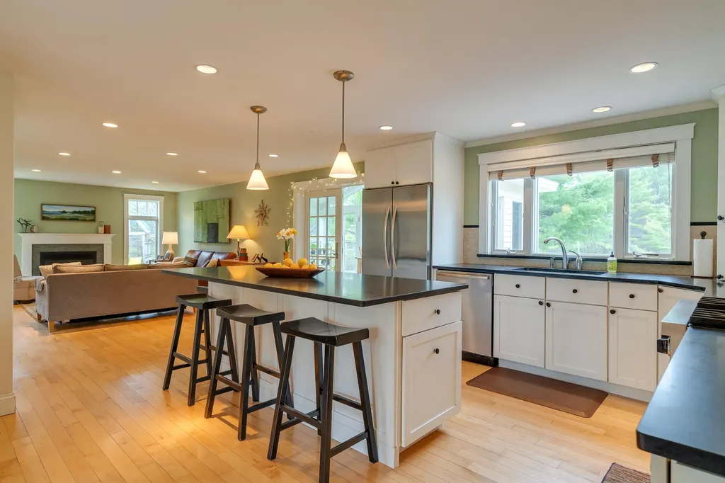 227 Ledge Road Yarmouth ME 04096