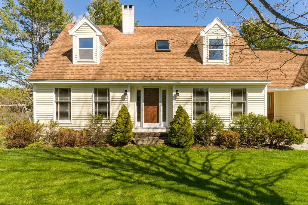 227 Ledge Road Yarmouth ME 04096