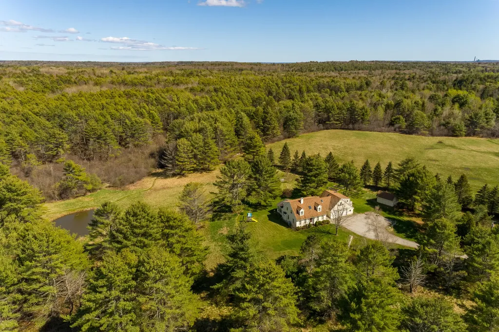 227 Ledge Road Yarmouth ME 04096