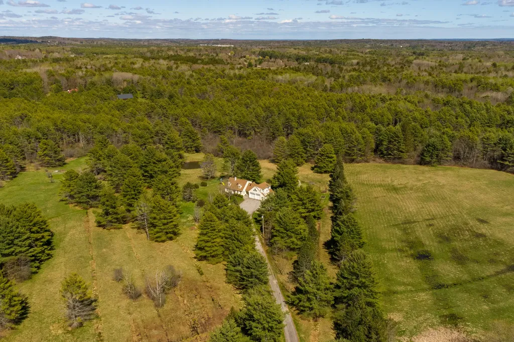 227 Ledge Road Yarmouth ME 04096