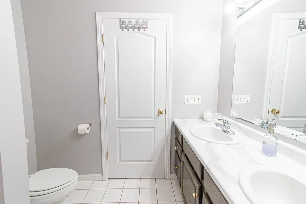 137 Vogel Road Raymond ME 04071