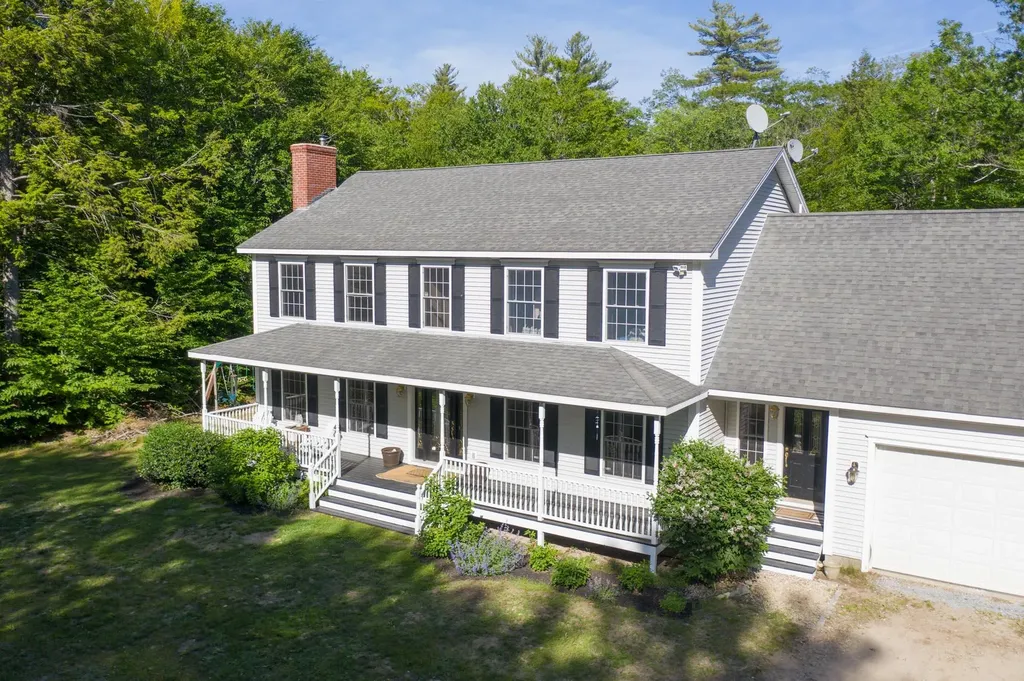 137 Vogel Road Raymond ME 04071