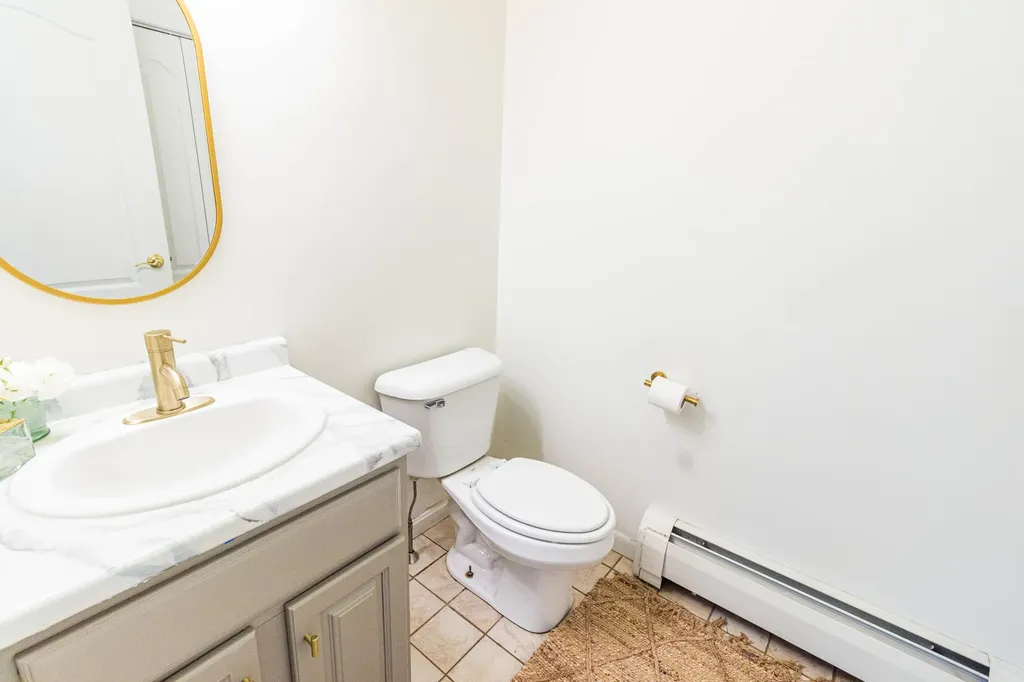 137 Vogel Road Raymond ME 04071