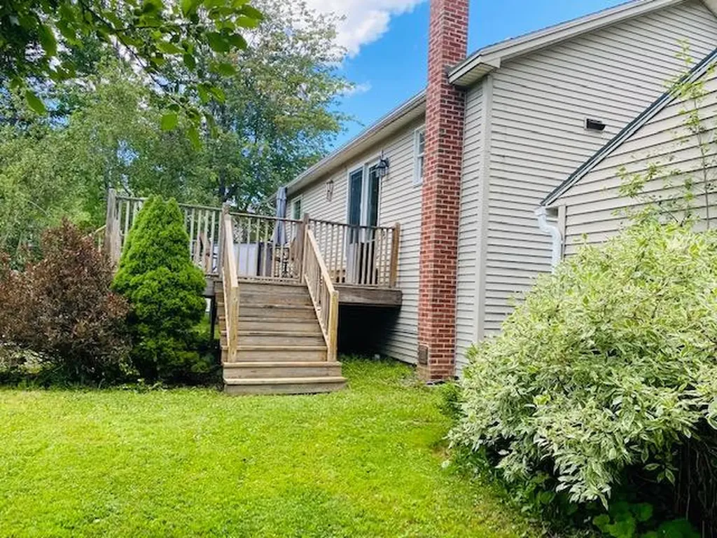41 Aspen Way Brewer ME 04412