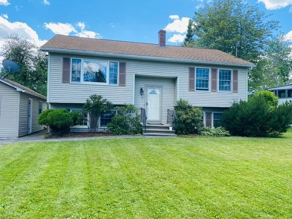 41 Aspen Way Brewer ME 04412