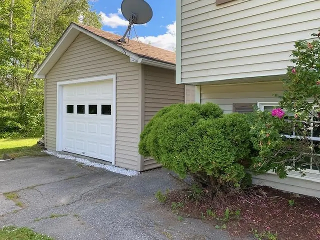 41 Aspen Way Brewer ME 04412