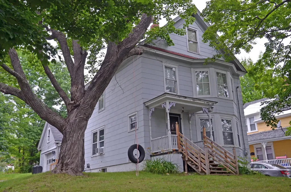 632 Prospect Avenue Rumford ME 04276