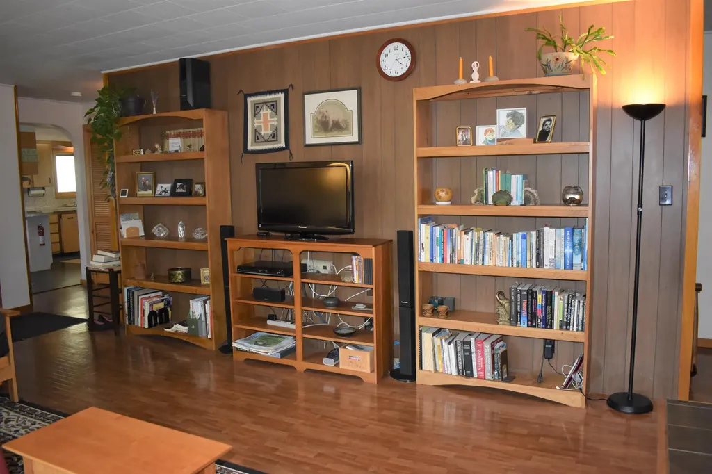 751 High Street West Gardiner ME 04345