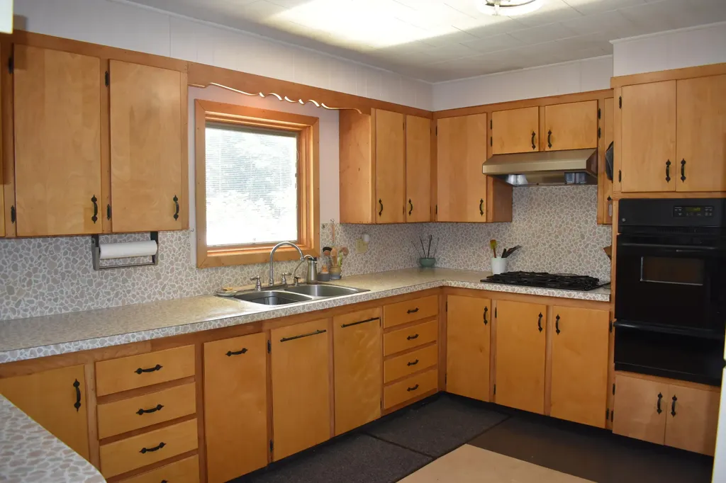 751 High Street West Gardiner ME 04345