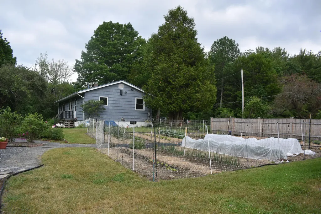 751 High Street West Gardiner ME 04345