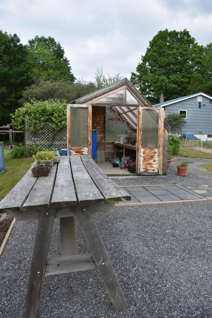 751 High Street West Gardiner ME 04345