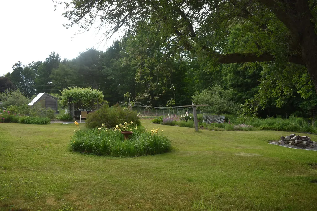 751 High Street West Gardiner ME 04345