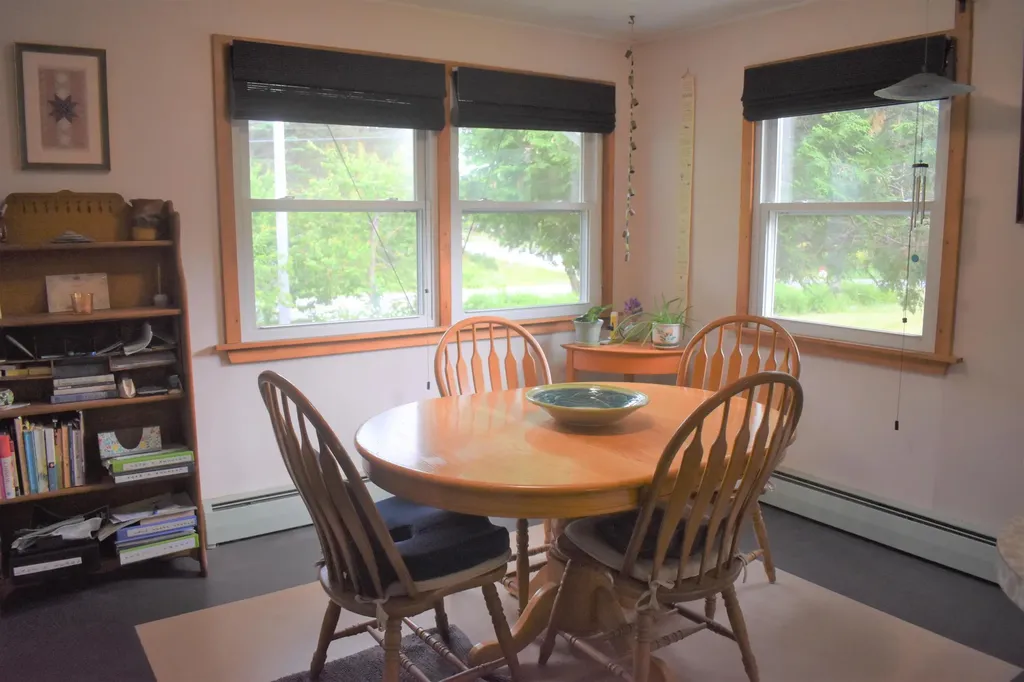 751 High Street West Gardiner ME 04345