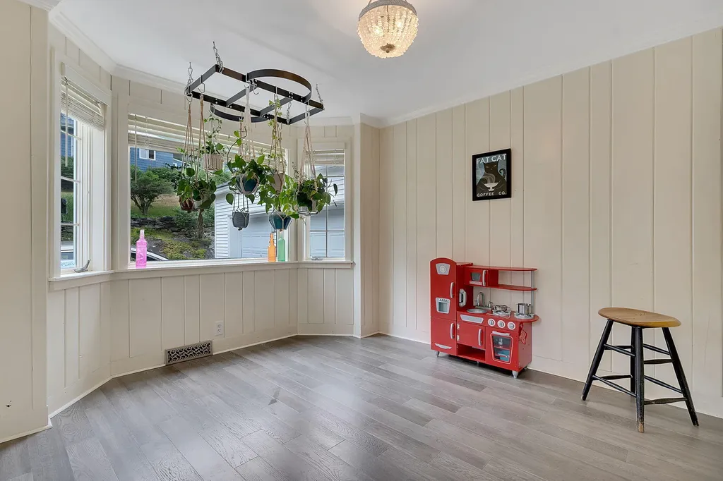 79 Western Avenue Auburn ME 04210