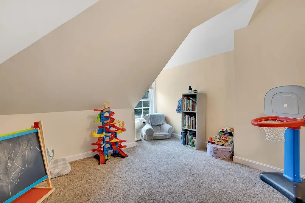 79 Western Avenue Auburn ME 04210