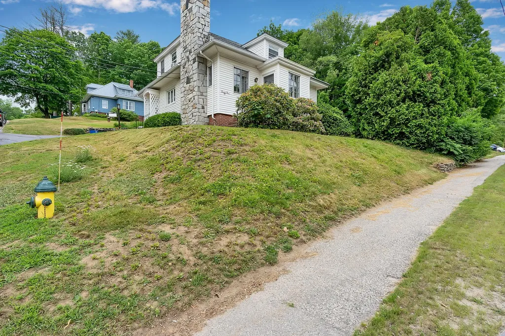 79 Western Avenue Auburn ME 04210