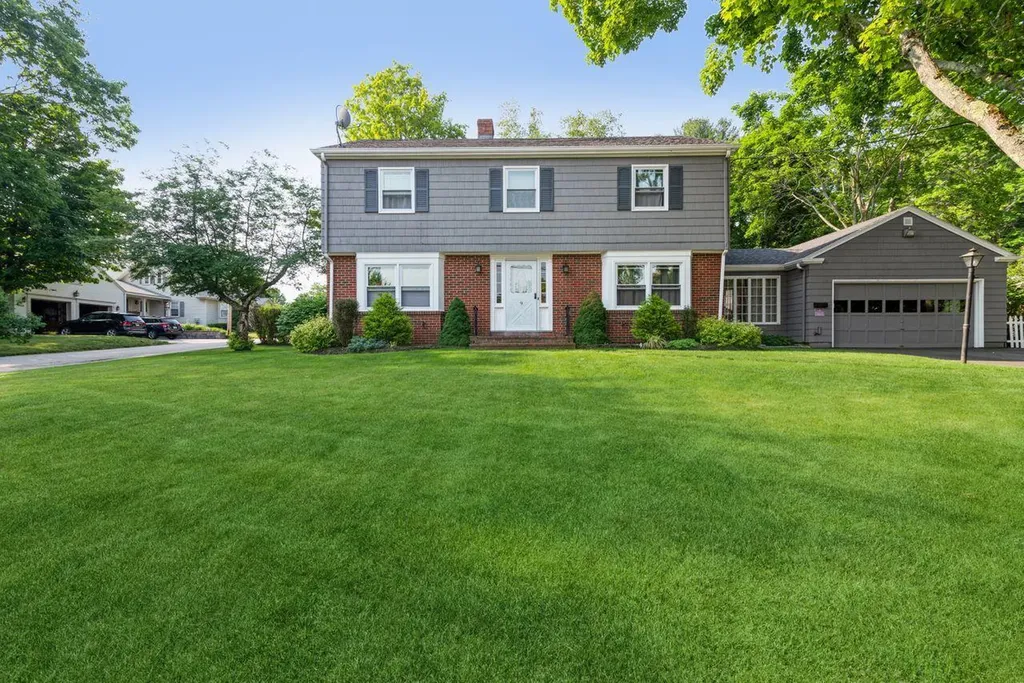 9 Roberts Street Biddeford ME 04005