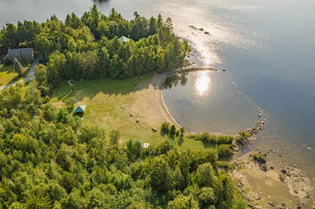 25 Coveside Road Beaver Cove ME 04441